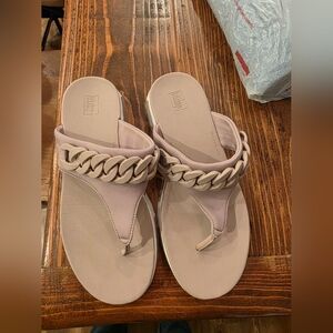 Womans Fitflop Heda Chain Size 8 Beige